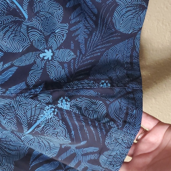 RipSkirt Hawaii Size Large Wrap Skirt Navy Blue Hibiscus Floral Design - Picture 2 of 6